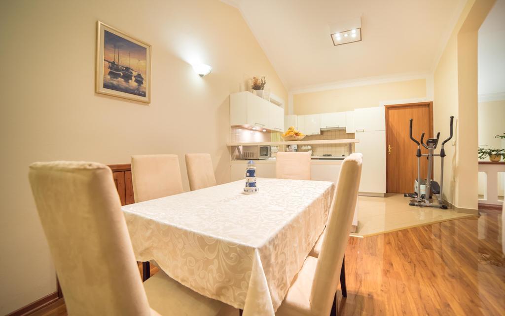 Captain'S Apartment Barbat na Rabu Bagian luar foto