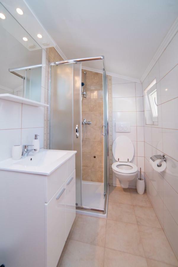 Captain'S Apartment Barbat na Rabu Bagian luar foto
