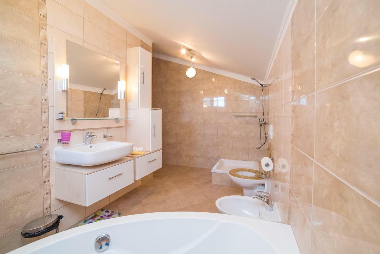 Captain'S Apartment Barbat na Rabu Bagian luar foto
